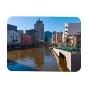 Íman riverfront da rua kilbourn em milwaukee