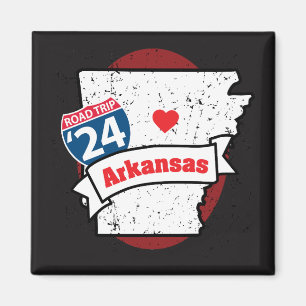 Íman Roadtrip '24 Arkansas - ímã quadrado (vermelho/pre