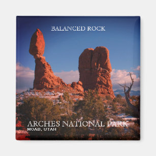Íman Rocha equilibrada, arcos parque nacional, Moab,