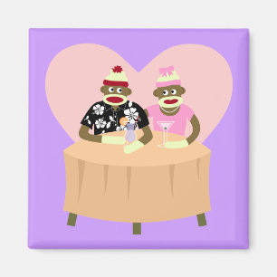Íman Romance do menino e da menina do macaco da peúga