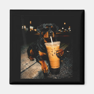Íman Rottweiler legal bebendo café gelado arte engraçad