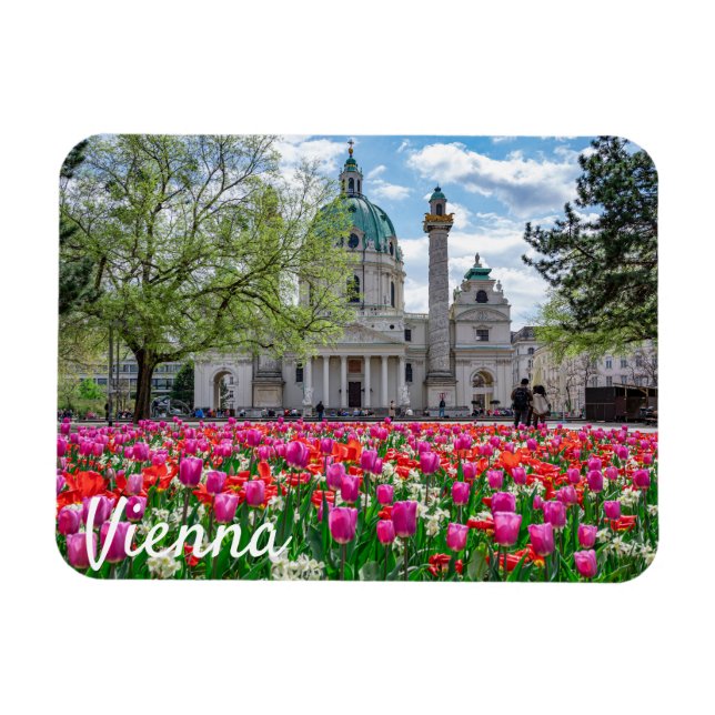 Íman Rua. Charles Church em primavera em Viena, Áustria (Horizontal)