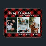 Íman Rustic Red Buffalo Cheque Feliz Colagem de Natal<br><div class="desc">Mande os melhores desejos de Natal e Ano Novo da sua família com este cartão magnético festivo e decorativo de fotos da família. Design apresenta 4 das suas fotografias favoritas. Mensagem personalizável de ano novo, nome da família e ano em um cheque de búfalo preto vermelho rústico e muito tradicional...</div>