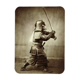 Íman Samurai com espada levantada, c.1860 (albumen impr
