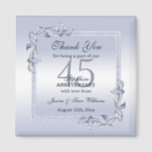 Íman Sapphire Gem & Glitter 45º Aniversário de Casament<br><div class="desc">Glamorosa e elegante posh 45th Sapphire Wedding Anniversário da festa favorece o ímã com joias na moda sapphire azul gem decorações de canto e moldura de borda brilhante colorida correspondente. Uma design romântica para sua celebração. Todo texto, fonte e cor da fonte são totalmente personalizáveis para atender às suas necessidades....</div>