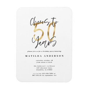 Íman Saúde aos 50 anos na moda de preto e ouro