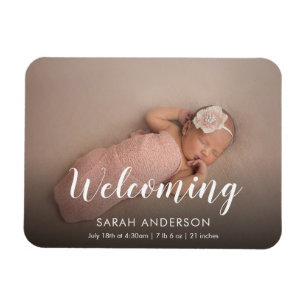 Íman Script Welcome Baby Photo Magnet