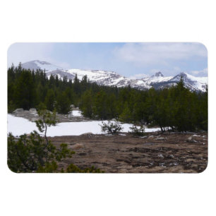 Íman Serra Nevada e neve em Yosemite