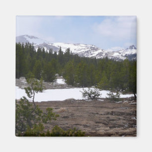 Íman Serra Nevada e neve em Yosemite