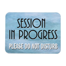 Sessão em andamento, não atrapalhe a porta