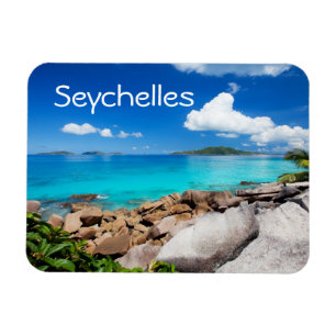 Íman Seychelles. O litoral da pedra