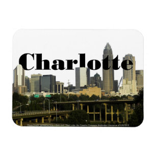Íman Skyline de Charlotte NC com o Charlotte no céu