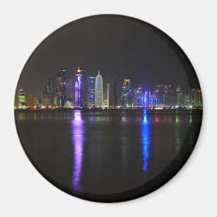 Íman Skyline de Doha, Qatar no ímã redondo da noite