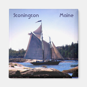 Íman Sloop no porto de Stonington