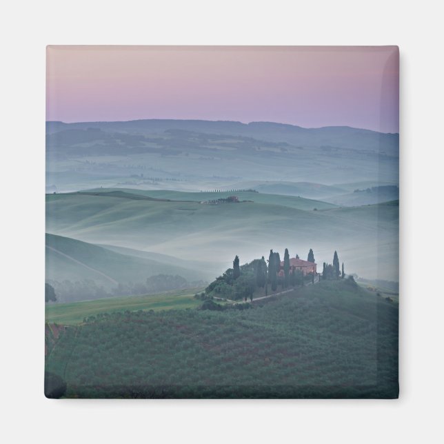 Íman Sol rosa sobre um ímã paisagístico na Toscânia (Frente)