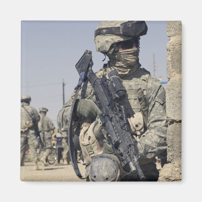 Íman Soldado armado com MK-48 (Frente)