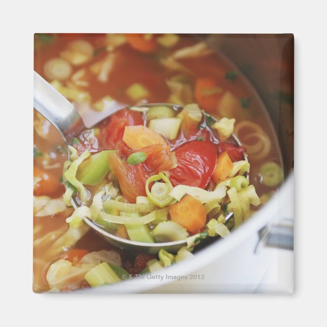 Íman Sopa vegetal em panela (Frente)