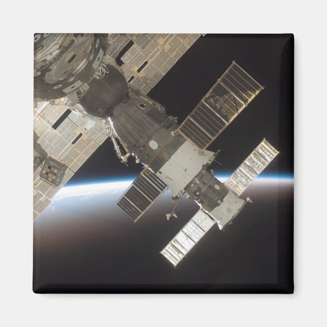 Íman Soyuz atracado 13 (Frente)