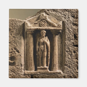 Íman Stele votiva do mármore e do arenito com figu