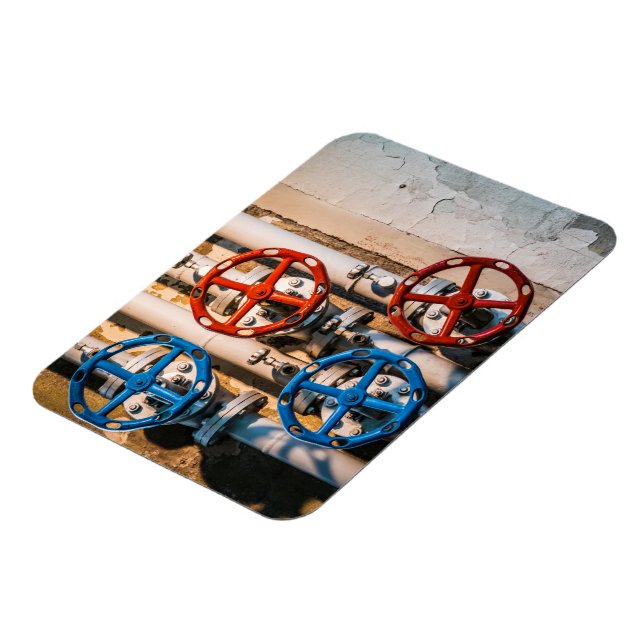 Íman Stopcock in the Schiffbau, Zurique (Left Side)