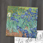 Íman Subidas | Vincent Van Gogh Magnet<br><div class="desc">Irrises (1889) do artista poste-impressionista holandês Vincent Van Gogh. A pintura paisagística original é um óleo na canvas mostrando um jardim de flores floridas da íris. Use as ferramentas de design para adicionar texto personalizado ou personalizar a imagem.</div>