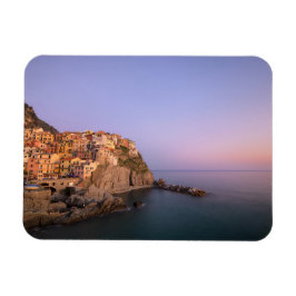 Íman Sunset sobre a aldeia de Manarola em Cinque Terre