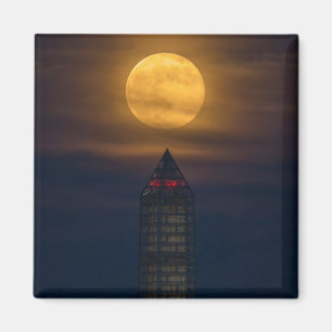 Íman Superlua sobre o Monumento de Washington