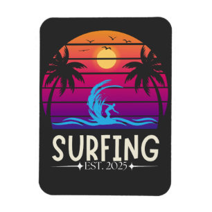 Íman Surfing Est. surf 2025 Retro Vintage Vacay Mode