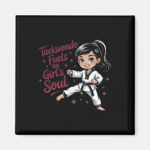 Íman Taekwondo Combustia o Cinturão Negro da Menina Neg