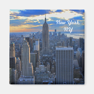 Íman Tarde da tarde NYC Skyline quando o pôr do sol se