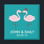 Íman Teal Flamingo Wedding Bride & Groom Pair Magnet<br><div class="desc">Adicione o seu próprio texto e personalize a cor de fundo para corresponder ao seu tema. Noiva divertida e noiva flamingo fazem um tema de festa de noivado ou chá de casamento excelente.</div>
