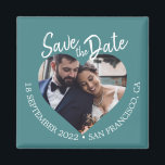 Íman Teal Foto Moderno Rascunho Salve a Data<br><div class="desc">Ímã de salvar a data com foto azul-petróleo moderno com uma janela de foto em forma de coração, fundo azul-petróleo profundo e texto em escrita manual em branco. Este design destaca sua foto de noivado, apresentando claramente a data e o local do casamento em uma paleta de cores ousada, porém...</div>