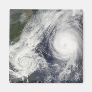 Íman Tempestade tropical Parma e tufão super Melor