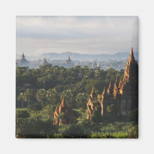 Íman Templos ao nascer do sol, Bagan, Myanmar