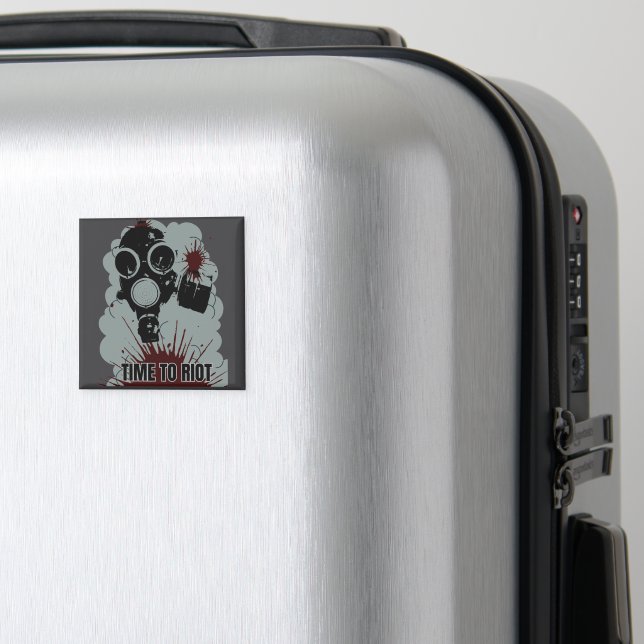 Íman Tempo de Tumulto (In Situ (Luggage))