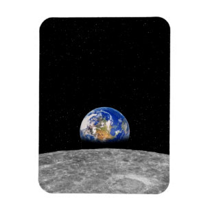 Íman Terra do planeta que aumenta sobre a lua