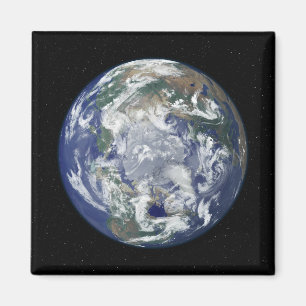 Íman Terra inteiramente iluminada centrada no Pólo