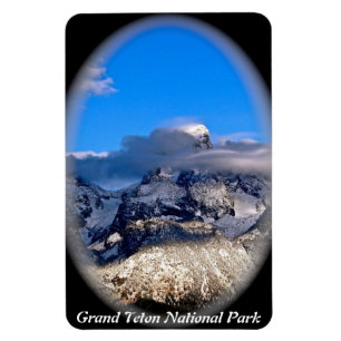 ÍMAN TETONS GRANDE ENCOBERTO EM NUVENS DE TEMPESTADE