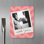 Íman Texto Personalizado da Foto do Instagram de Casame<br><div class="desc">Um presente perfeito para noiva e noivo ou para um presente de aniversário. Adicione 1 imagem a este quadro do hipster e nomes e datas personalizados para fazer uma recordação perfeita.</div>