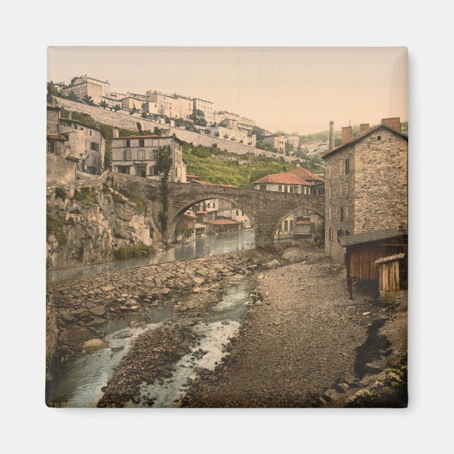 Íman Thiers, Auvergne, França (Frente)