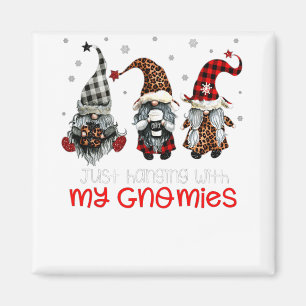 Íman Three Gnomes In Red Christmas Just Hanging With My