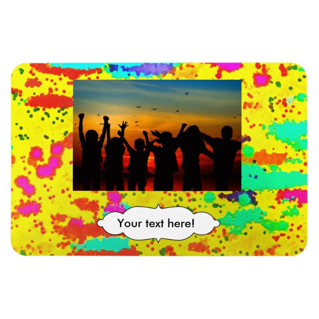 Íman Tinta reproduz em fundo amarelo (Horizontal)