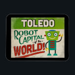 Íman Toledo Ohio Robot - Engraçado Vintage<br><div class="desc">Um encantador imã de geladeira viagens vintage Toledo Ohio com um robô engraçado e amigável,  junto com um texto divertido no estilo retrô que diz,  "Veja você em Toledo"</div>