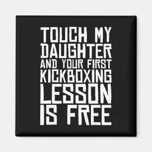 Íman Toque Minha Filha E Sua Primeira Lição De Kickboxi