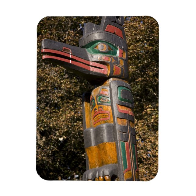 Íman Tóte sagrado em parque em Ottawa, Ontário, Canadá (Vertical)