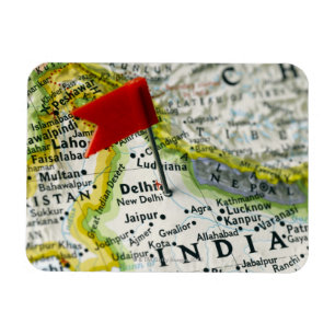 Íman Trace o pino colocado em Nova Deli, India no mapa,
