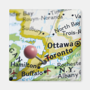 Íman Trace o pino colocado em Toronto, Canadá no mapa,