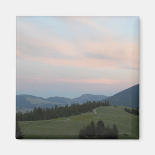 Íman Traços através das montanhas