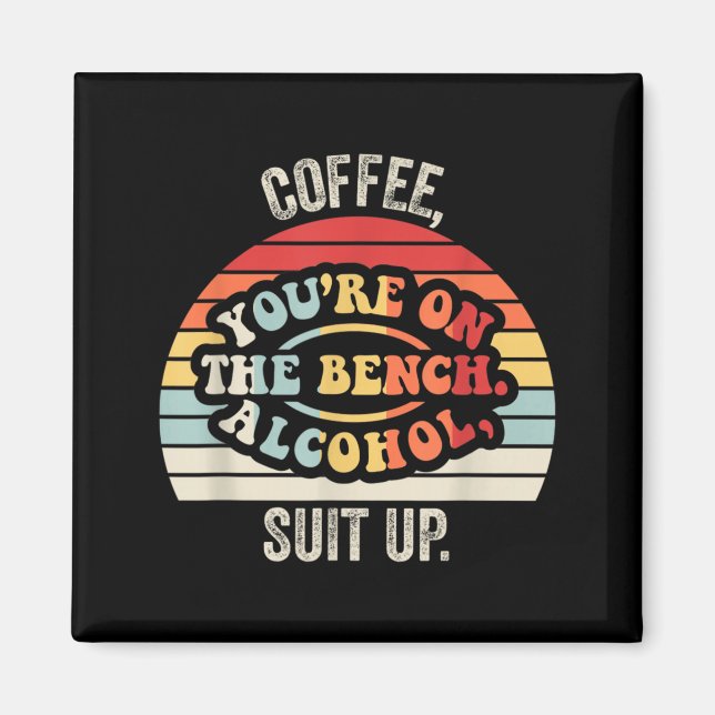 Íman Traje Engraçado de Álcool Café no Banco Retro (Frente)