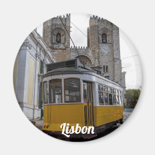Íman Trama amarela na Catedral de Lisboa em Portugal